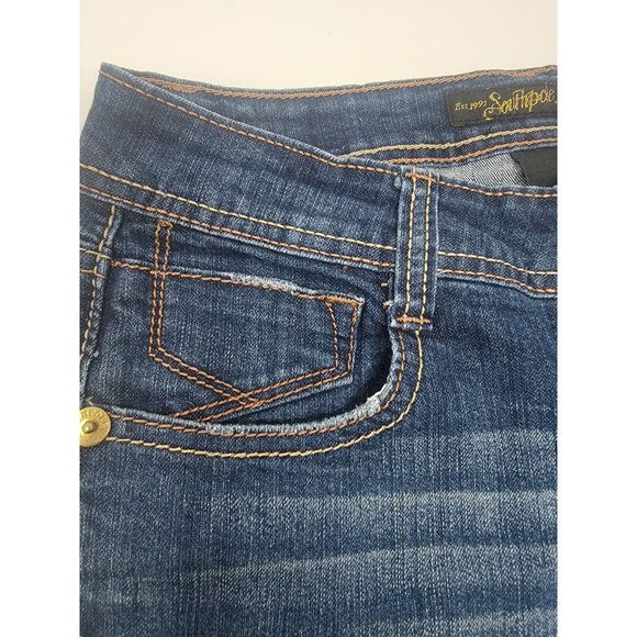 Southpole Embroidered Embellished Denim Jean Shorts Junior Size 3 - Picture 4 of 7